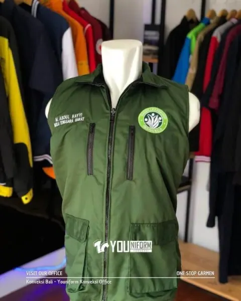 Jaket seragam custom produksi Youniform